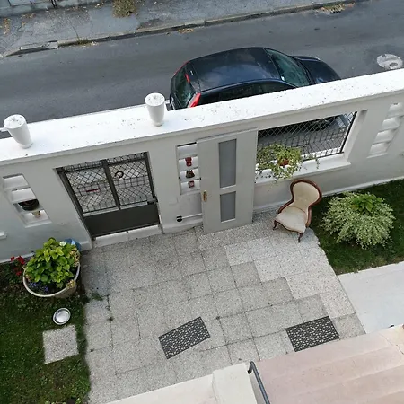 Bed & Breakfast Mavipagi *