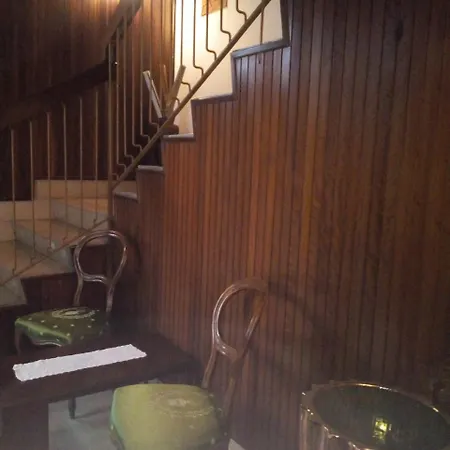 Mavipagi Bed and Breakfast Βερόνα