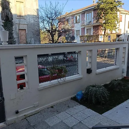 Mavipagi Nocleg ze śniadaniem *