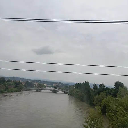 Mavipagi Nocleg ze śniadaniem *